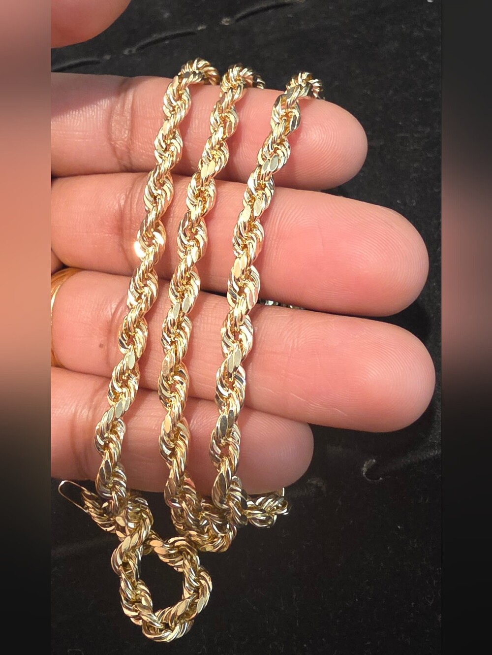 10kt Gold Rope Chain - Picture 7 of 9